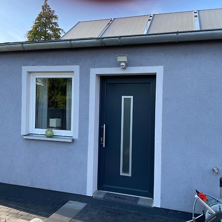 Ferienwohnung Mit Fussbodenheizung Nahe Messe, Gratis Parkplatz Und Abstellplatz E - Bike Hannover Bagian luar foto